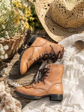 Ariat Tan Leather Lace-Up Boots